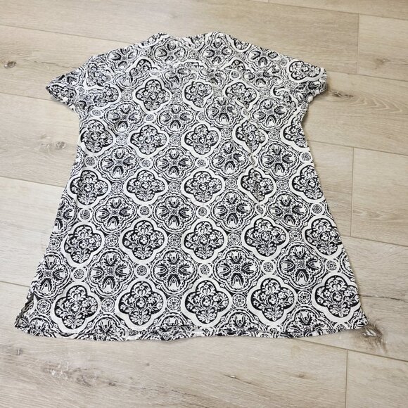 Womens Short Sleeve Black White Gap Floral Print Cotten Blouse Sz Small - Picture 5 of 5